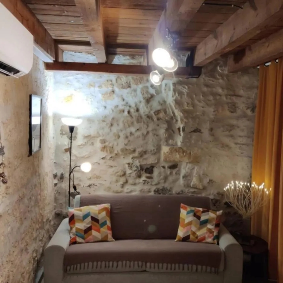 Beau Studio Climatise/Wifi, Proche Arenes Et Gare Arles Apartment